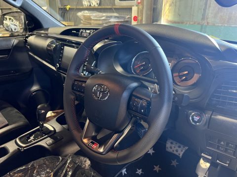 ハイラックス　GR-SPORTハンドル廻り